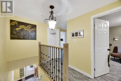 220 Rosebank Place Kitchener ON N2E 2R8