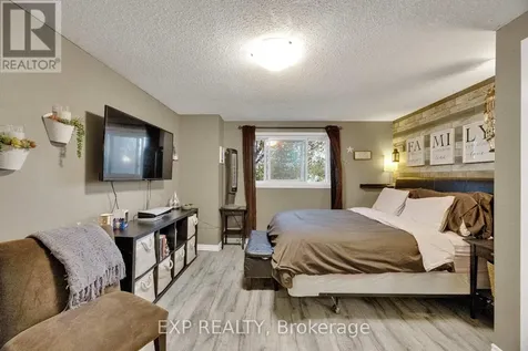 220 Rosebank Place Kitchener ON N2E 2R8