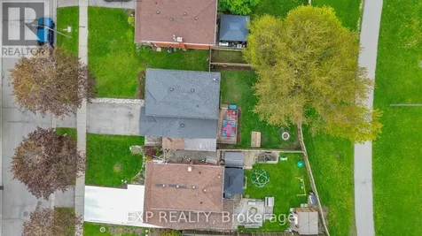 220 Rosebank Place Kitchener ON N2E 2R8