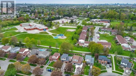 220 Rosebank Place Kitchener ON N2E 2R8
