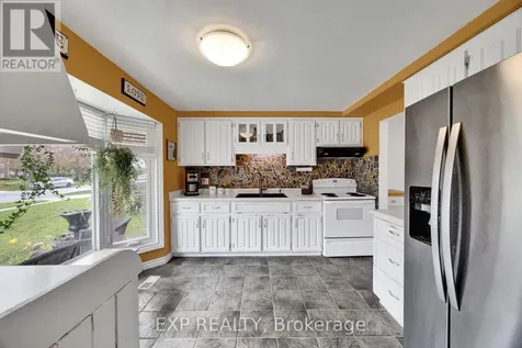 220 Rosebank Place Kitchener ON N2E 2R8