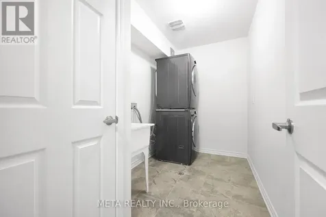 1148 Dragonfly Avenue Pickering ON L1X 0H5