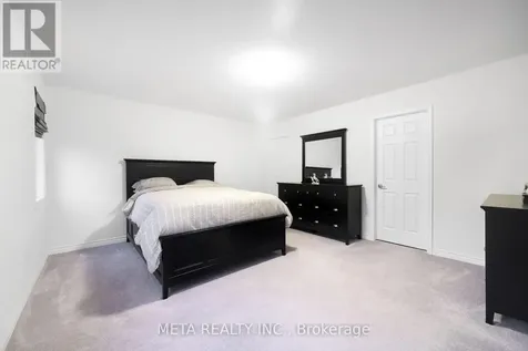 1148 Dragonfly Avenue Pickering ON L1X 0H5