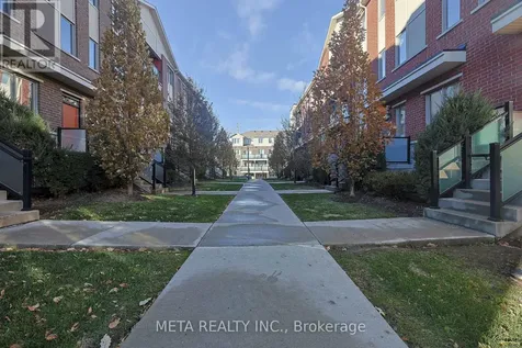 1148 Dragonfly Avenue Pickering ON L1X 0H5