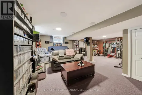 1613 Blakely Drive Cornwall ON K6J 5K5