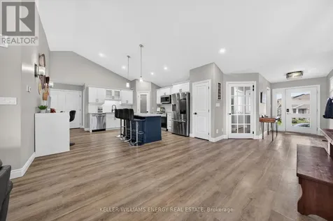 67 Farrington Crescent Prince Edward County (picton Ward) ON K0K 2T0