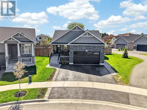 67 Farrington Crescent Prince Edward County (Picton Ward) ON K0K 2T0