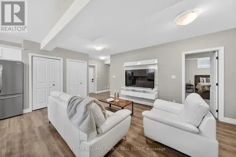 67 Farrington Crescent Prince Edward County (picton Ward) ON K0K 2T0