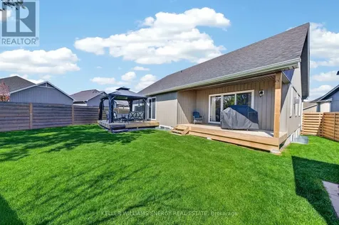 67 Farrington Crescent Prince Edward County (picton Ward) ON K0K 2T0