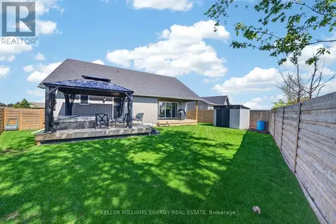 67 Farrington Crescent Prince Edward County (Picton Ward) ON K0K 2T0