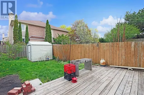 10 Maravista Drive Ottawa ON K2J 2Z5