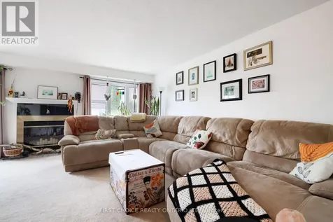 10 Maravista Drive Ottawa ON K2J 2Z5
