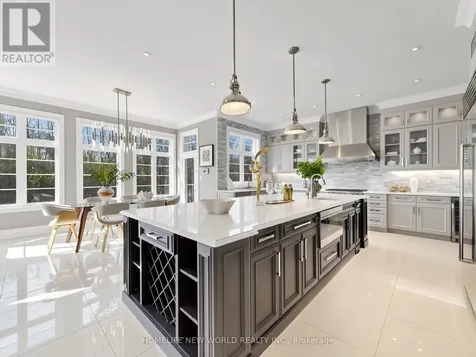 85 Forest Grove Court Aurora ON L4G 3G4