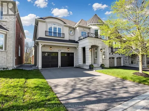 85 Forest Grove Court Aurora ON L4G 3G4