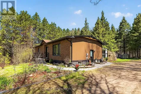 1346 Station Hill Road Laurentian Valley ON K8A 6W7