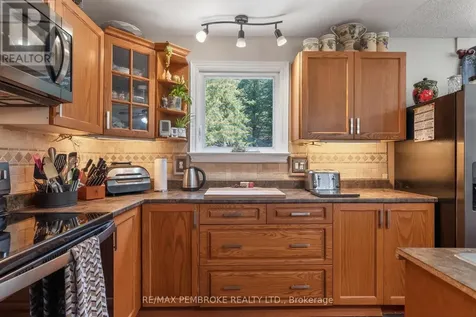 1346 Station Hill Road Laurentian Valley ON K8A 6W7