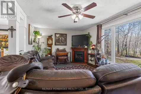 1346 Station Hill Road Laurentian Valley ON K8A 6W7