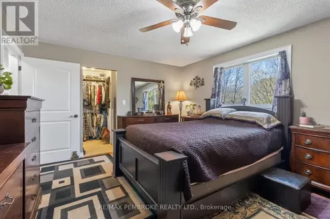 1346 Station Hill Road Laurentian Valley ON K8A 6W7