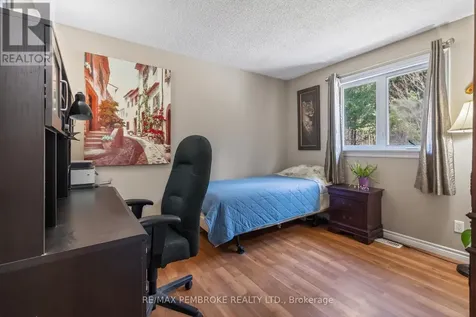 1346 Station Hill Road Laurentian Valley ON K8A 6W7