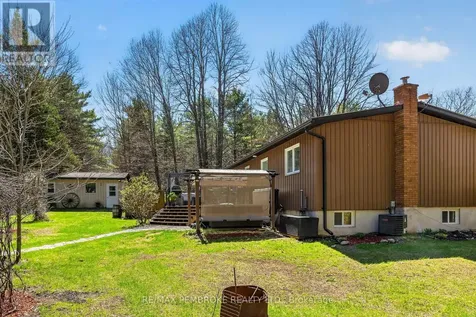 1346 Station Hill Road Laurentian Valley ON K8A 6W7