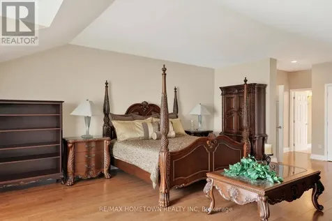 16024 Lakeside Drive South Stormont ON K0C 1P0