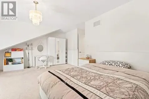 360 William Graham Drive Aurora ON L4G 0Z9