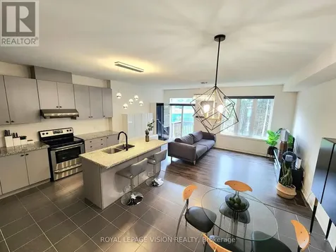 360 William Graham Drive Aurora ON L4G 0Z9