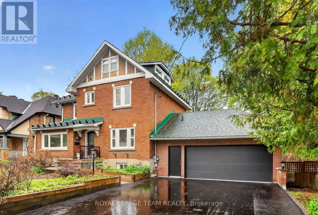 131 Acacia Avenue Ottawa ON K1M 0R2