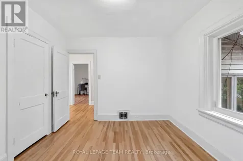 131 Acacia Avenue Ottawa ON K1M 0R2