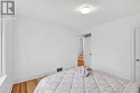 131 Acacia Avenue Ottawa ON K1M 0R2