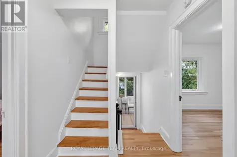 131 Acacia Avenue Ottawa ON K1M 0R2