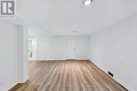 131 Acacia Avenue Ottawa ON K1M 0R2