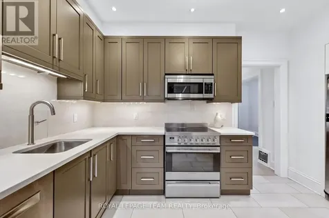 131 Acacia Avenue Ottawa ON K1M 0R2