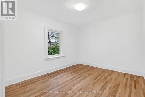 131 Acacia Avenue Ottawa ON K1M 0R2