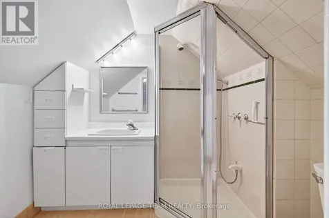 131 Acacia Avenue Ottawa ON K1M 0R2