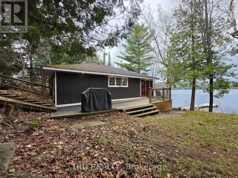 952 Siberia Road Madawaska Valley ON K0J 1B0