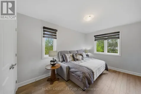 405 Voyageur Place West Russell ON K0A 1W0