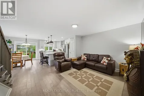 405 Voyageur Place West Russell ON K0A 1W0