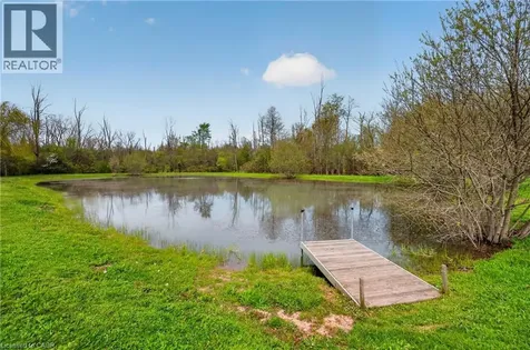 2266 Pettit Road Fort Erie ON L2A 5M4