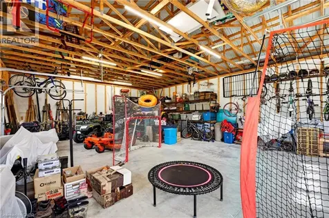 2266 Pettit Road Fort Erie ON L2A 5M4