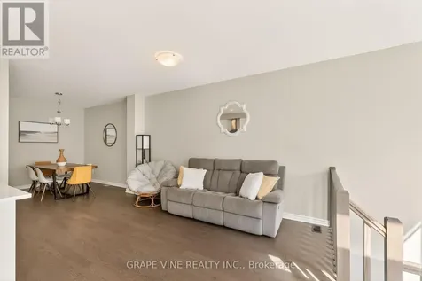 834 Cedar Creek Drive Ottawa ON K1T 0N6