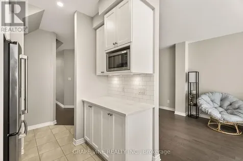 834 Cedar Creek Drive Ottawa ON K1T 0N6