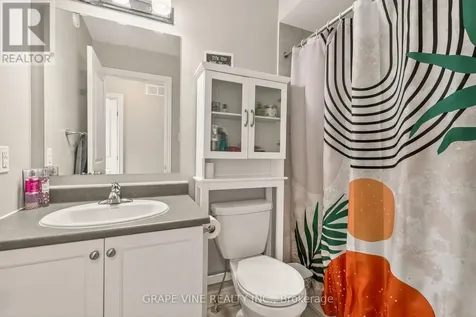 834 Cedar Creek Drive Ottawa ON K1T 0N6