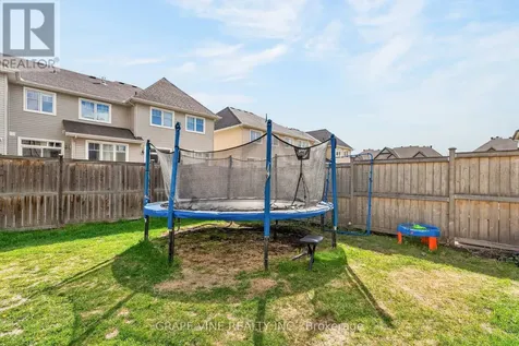 834 Cedar Creek Drive Ottawa ON K1T 0N6