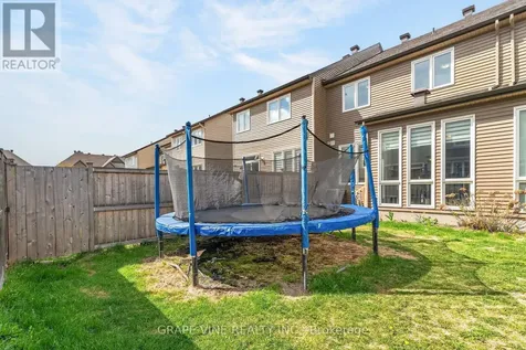 834 Cedar Creek Drive Ottawa ON K1T 0N6
