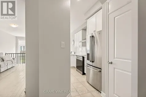 834 Cedar Creek Drive Ottawa ON K1T 0N6