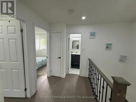 100 Anglerock Drive Cambridge ON N1T 1L9