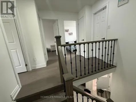 100 Anglerock Drive Cambridge ON N1T 1L9