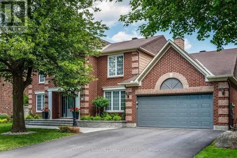 42 Hampel Crescent Ottawa ON K2S 1E4