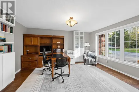 42 Hampel Crescent Ottawa ON K2S 1E4